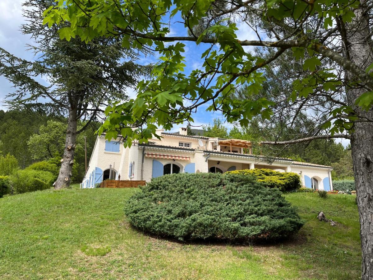 Le Cheval Blanc Bed and Breakfast Serres  Exterior foto